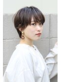ブルーカラーワインレッドお団子ヘアチェリーレッド刈り上げボブ