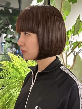 ラーサ(LaHzA) 大人ボブミニボブショートボブレイヤーボブ前下がりショートボブ