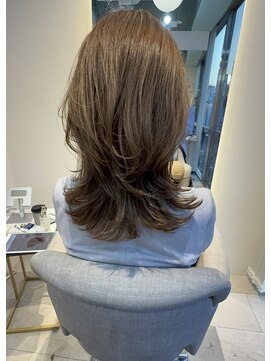 マインバイアフロートギンザ(MYNE by AFLOAT GINZA) レイヤーカットヘア