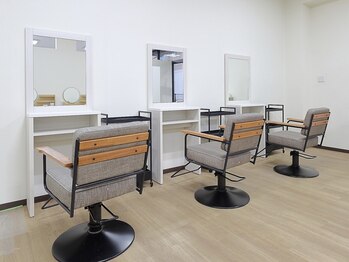 コロレ そよら東岸和田店(COLORE)の写真/【プロ品質のカラーをもっと手軽に】 スピーディー＆リーズナブルなカラー専門店が東岸和田に登場！