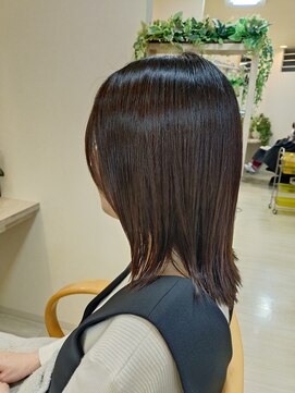 美容室 ジョイフル&well1. タッセルカット