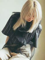 バーノン(VERNON)&nbsp;WHITE SEMILONGwearingFUMIKA_UCHIDA【VERNON】058-262-3611
