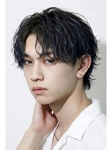 大人の魅力を引き出す【ミディアムカット】！重軽バランスで上品さ×こなれ感を演出