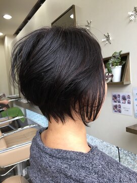 ベルーガ ふんわりショート