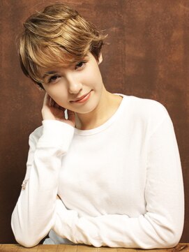 シアンデルカ(CYANDELUCCA) ☆カットで創る立体マッシュショート☆