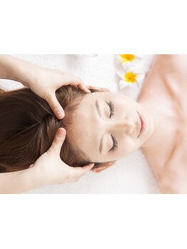 【カット+選べるアロマヘッドスパ\7500】美しさは頭皮から…高級薬剤を使用した贅沢スパメニューが豊富☆