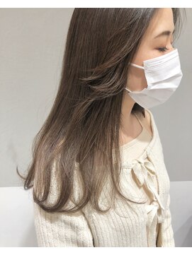 ガリカ(Gallica kinshicho) アッシュべージュ × レイヤーsemilong