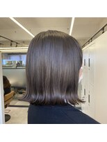 リジー(Litzy)&nbsp;赤みを抑えて暗髪に【三國麗奈】