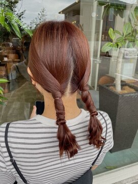 ビーワールド(B WORLD) タイトなツインアレンジ【髪質改善/デザインカラー】