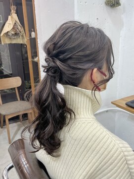 リッカ(RICCA) 【ヘアセット】ふわっとニュアンスポニーテール♪