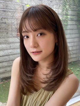 ガーランド (Garland) 大人かわいい美髪ストレート顔まわりレイヤーシースルーバング