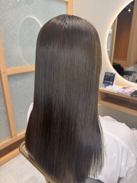 イゾラ(isola) 【isola】サラ艶ロング/水トリートメント/オーガニックカラー