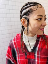 カペリマレーナ(Capelli Malena)&nbsp;コーンロウ全頭　エクステあり　+ブレイズ