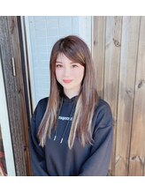 ヘアアンドデザイン ネイビー(Navy) Miho 