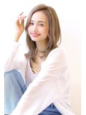 美髪レイヤーミルクティーベージュ