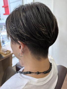 ヴィサージュジョイン(VISAGE join) センターパートマッシュ