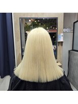 ゼットサロン(Z SALON)&nbsp;kin 白髪染め/白髪染めを使わない白髪染め/ハイライト/円山/ボブ