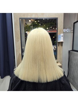 ゼットサロン(Z SALON) kin 白髪染め/白髪染めを使わない白髪染め/ハイライト/円山/ボブ