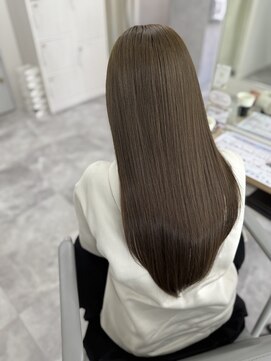 アウラ 近鉄八尾駅前店(Aura) 韓国風レイヤー×前髪長め×20~30代カーキベージュ