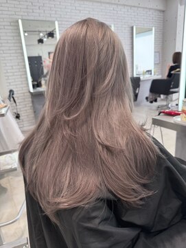 シェノン バイ アランスミシー 表参道(CHAINON by Alan smithee) 表参道/クラゲヘアー/オリーブグレー/小顔/ココアベージュ/渋谷