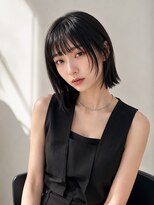 ボンドヘアー(Bond Hair) 艶髪切りっぱなしショートボブ/クール/顔まわりカット
