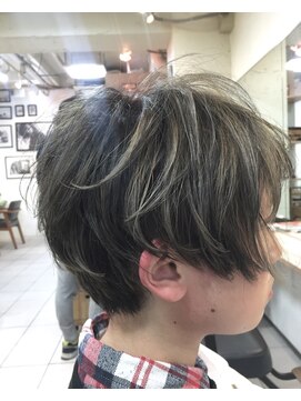 ペネロープ(Penelope) 【新宿ペネロープ】ショート×ハイライトスタイル 担当RYO