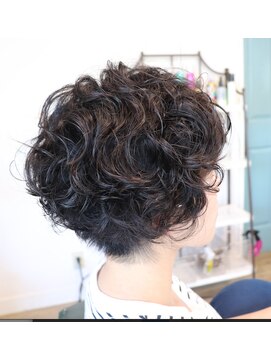 ヘアアトリエ ナイン(hair atelier nine) ＜nine＞ハード系パーマのショート