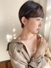 20代30代40代オススメ！小さく収まる大人かわいい束感ショート