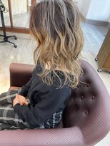 ヘアー アトリエ アンジー(Hair Atelier Angee)&nbsp;ミルクティーベージュのバレイヤージュカラー