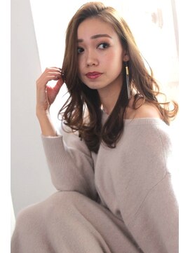 メゾンシルク(Maison Cirque.) 大人キレイな旬ヘア　小顔くびれレイヤー