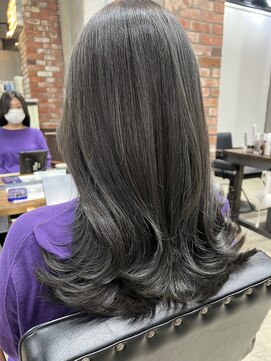 ザシー オモテサンドウ(The C) 赤み消しブルーシルバー　暗髪透明感