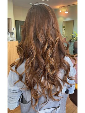 ヘアーフォルサ(HAIR FORZA) 巻き髪