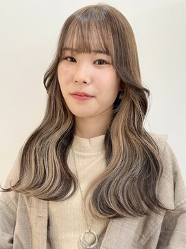 サクラ オモテサンドウ(SAKURA) 派手に見えるのに隠せるバレないインナーカラー