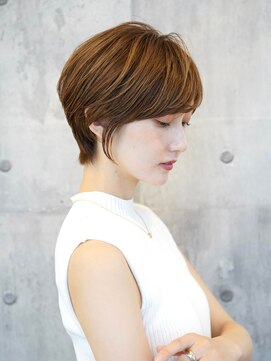 アイスバーグ(eyesburg) 美シルエット横顔美人くびれレイヤークールショートハイライト