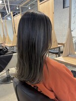 パースラヴ(PERS'LOV)&nbsp;ハイライトグラデーション艶髪カーキベージュ