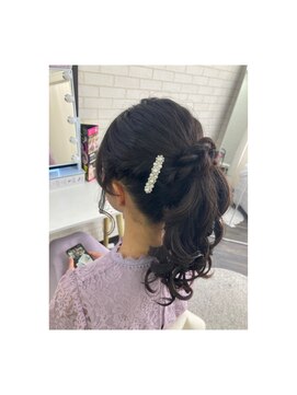 ファーストアイ 元町店(First eye) ヘアセット