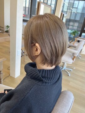 ミラシィ 成田(Mirashy) ハイライトカラーミルクティーベージュレイヤーカット