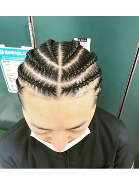 フランクスバーバーザスタンド(Frank’s barber the stand) コーンロウスタイルＡ