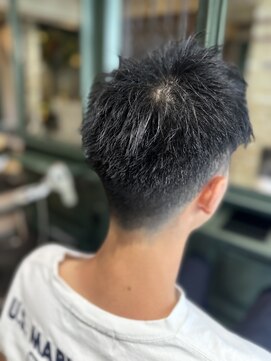 モナン(monan) ソフトフェード/ナチュラルフェード/刈り上げ/バーバースタイル