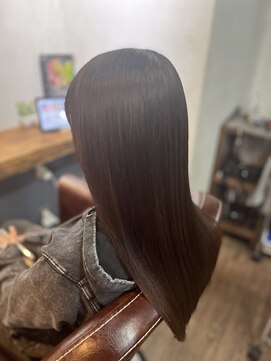 スローネ(THRONE) 縮毛矯正で艶髪／20代30代40代／新宿／髪質改善