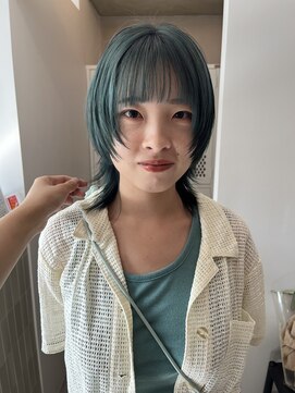 アンフェインド02(UNFEIGNED 02) クラゲヘアー/小顔に見せるヘア/ブリーチオンカラー/伏見/栄