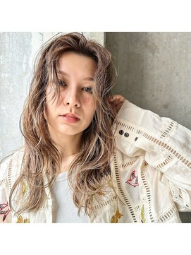 《30代40代》暗髪透明感カラー/顔周りレイヤー/くびれミディアム