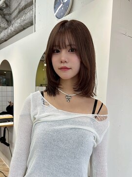 ラヴィズム(LUVISM) 顔周りレイヤー/ダブルカラー/髪質改善/ケアブリーチ万代新潟駅