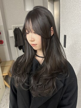 天神美容室 海外レイヤーカットハッシュカット