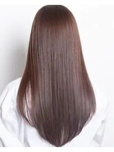 こだわりの髪質改善縮毛矯正『シャンドラ』で、自分史上最高の柔らかさとツヤ感に感動すること間違いなし！