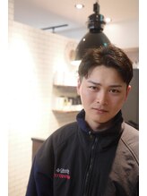 ザ クラン バイ ヘッドライト 仙台長町店(THE CLAN by HEADLIGHT) センターパート/ツーブロック