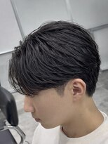 オーバル ジングウマエ(OVARL jingumae) フェザーショートパーマセンターパート