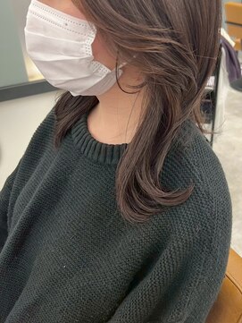 セイル(Sail) 顔まわりレイヤーミディ暗めカラー