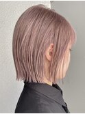 切りっぱなしボブ前髪ありミニボブミルクティベージュラベンダー