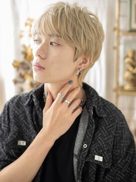 カバーヘア ブリス 戸田公園西口店(COVER HAIR bliss) モテ髪ハイトーンカラー束感ショートa戸田公園10代20代30代